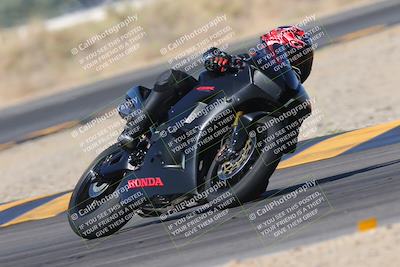 media/Nov-06-2023-Moto Forza (Mon) [[ce023d0744]]/3-Intermediate Group/Session 3 (Turn 16)/